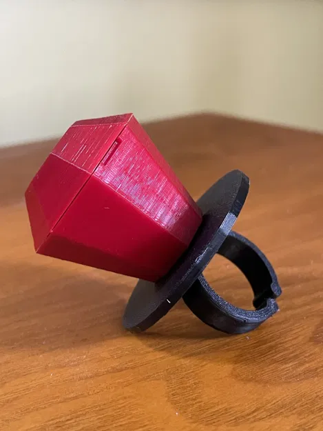 Hộp Nhẫn Cầu Hôn Hình Kẹo Ring Pop - Image 1