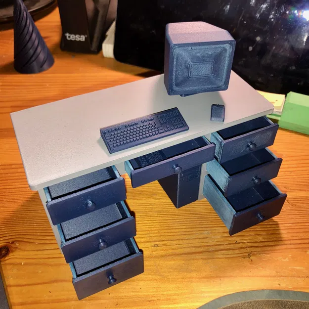 Bộ Đồ Dùng Để Bàn Cho Mô Hình Hành Động - Image 1