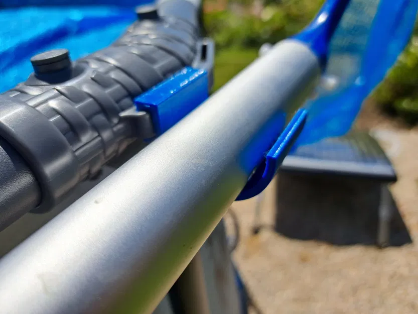 Giá Đỡ Vợt Vớt Rác Hồ Bơi Bestway Steel Pro Max - Image 2