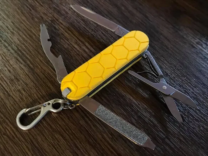 Ốp Lưng Victorinox Classic 58mm - Image 1