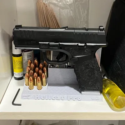 Giá đỡ súng Hellcat