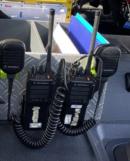 Giá đỡ micro radio ngoài / Halterung für Faustmikrofon - Image 1