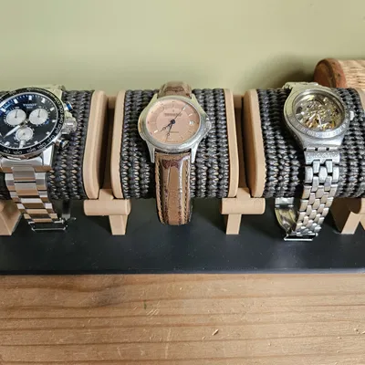 Đế Trưng Bày Đồng Hồ