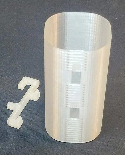 Hộp IKEA Skadis - 40mmx80mm (Kiểu Vase) - Image 3