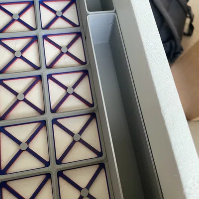 Khay IKEA Micke lấp đầy khoảng trống khi dùng Gridfinity