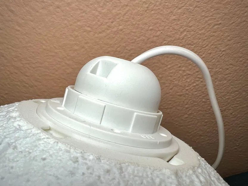 Adapter Đèn Mặt Trăng Cho Đui Vặn E27 Bằng Nhựa - Image 1