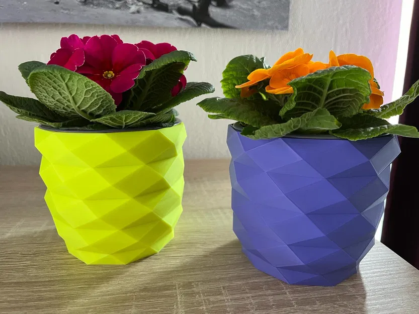 Chậu hoa/chậu cây kiểu dứa low poly - Image 1