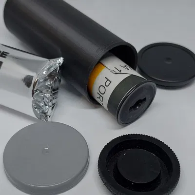Hộp Đựng Phim 120 Đơn - Sử Dụng Nắp Vỏ Phim 35mm