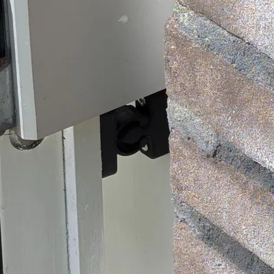 Giá Treo Tường Chốt Cửa