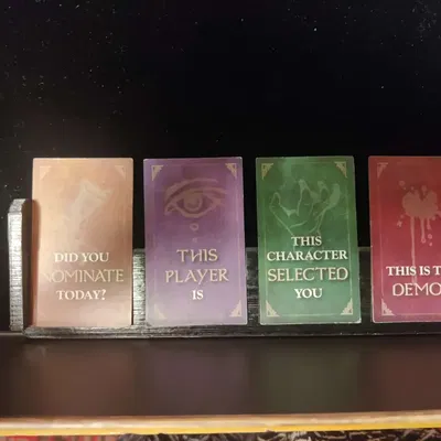 Hộp Đựng Bài Ban Đêm "Blood on the Clocktower"