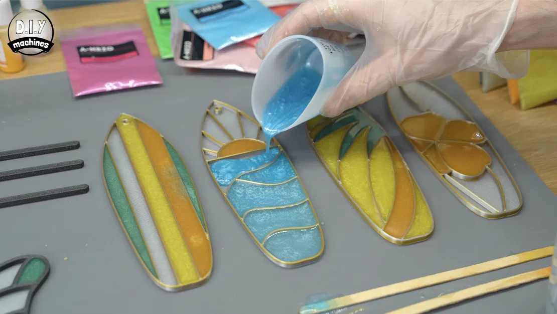 Tạo Cửa Sổ Kính Màu, Bookmark, Biển Hiệu Resin Tuyệt Đẹp - Image 4