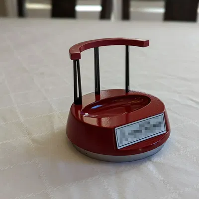 Chân Đế Trưng Bày "Communicator"