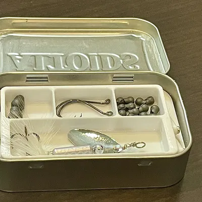 Khay Đựng Đồ Câu Cá Altoids Có Bản Lề Xếp Chồng