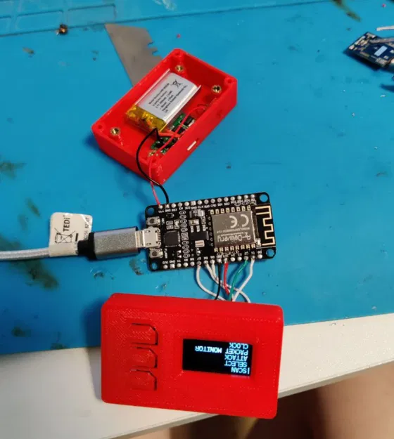 Vỏ cho Esp 8266 deauther (có màn hình oled) - Image 2