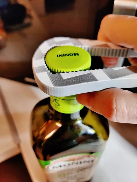 Cái Mở Nắp Chai Zigzag 30 - Image 1