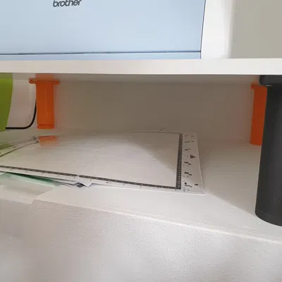 Chân bàn có thể điều chỉnh