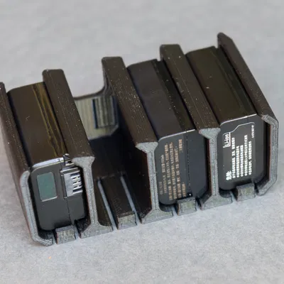 Hộp Đựng Pin Sony NP-FW50