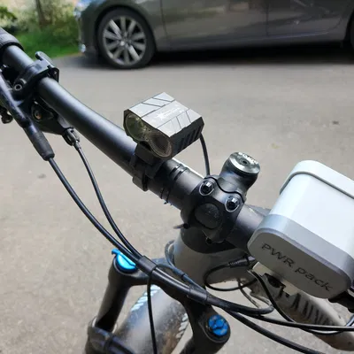 Giá Đỡ Pin Cho Đèn Xe Đạp