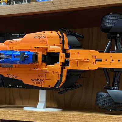 Chân đế xe Lego Technic McLaren F1 2022