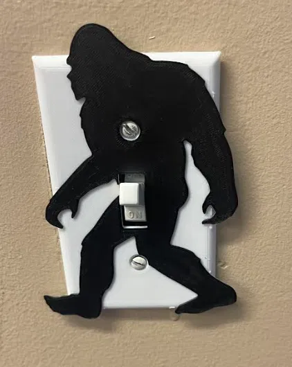 Ốp Công Tắc Đèn Bigfoot / Sasquatch / Yeti - Image 1