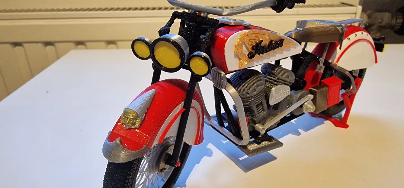 Mô hình xe Indian Chief đời 1947 của Ed van der Heijden - Image 8