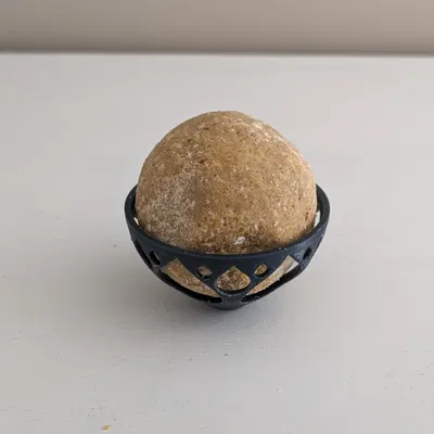 Giá Đựng Viên Mỡ Cho Chim Bird Buddy