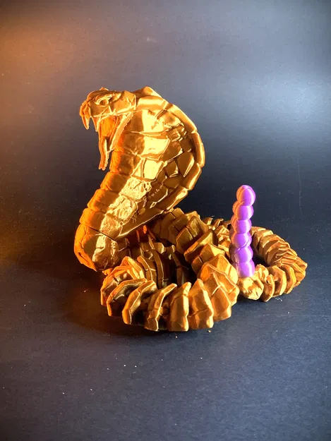 Mô hình Rắn Hổ Mang Thật Khớp Nối 3D - Image 1