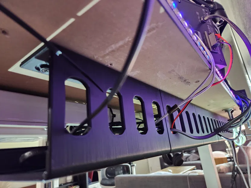 Khay Đựng Dây Cáp Dưới Bàn - Image 1