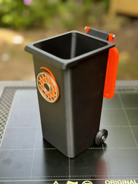 Thùng rác mini để bàn có bánh xe - Image 5