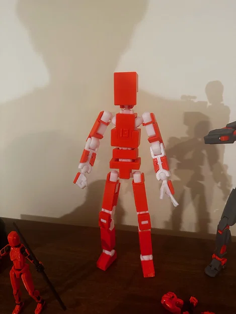 Mô Hình "Huge Lucky 13" Khổng Lồ - Image 1