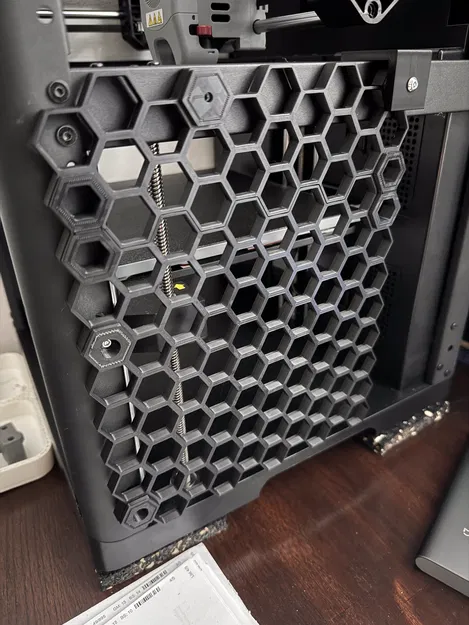 Giá Treo Tường Tổ Ong Bên Hông Cho Flashforge Adventurer 5M - Image 1