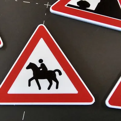 Biển báo Giao thông Đức "Cảnh báo" 101-xx