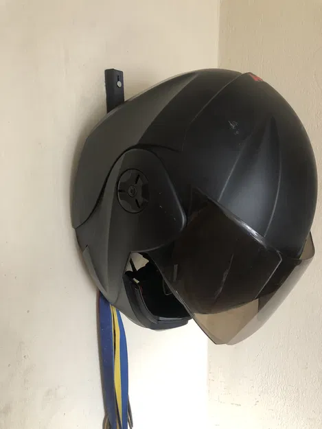 Giá Đỡ Nón Bảo Hiểm Xe Máy - Image 2