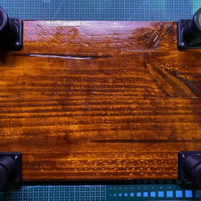 Chân đế có thể điều chỉnh độ cao