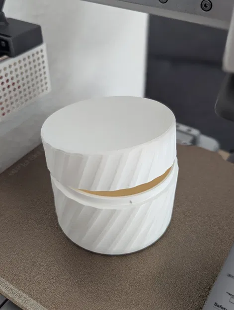 Hộp Đựng Nắp Vặn Bayonet - Image 2