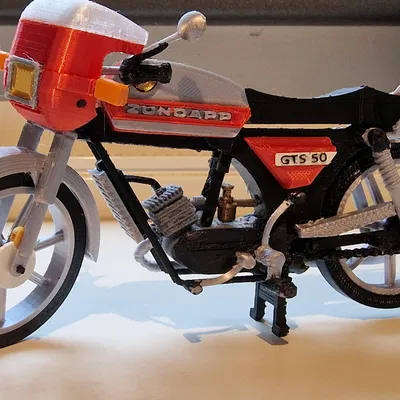 Zundapp KS(GTS)50 năm 1981 làm mát bằng nước bởi Designer Ed van der Heijden