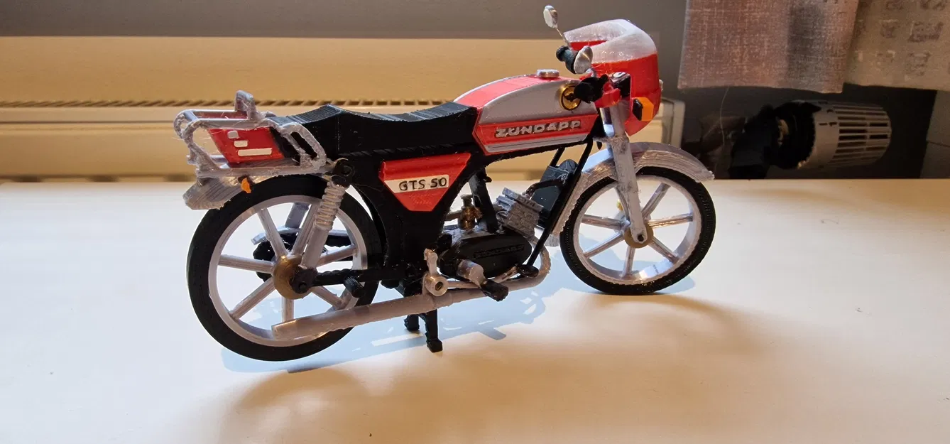 Zundapp KS(GTS)50 năm 1981 làm mát bằng nước bởi Designer Ed van der Heijden - Image 12