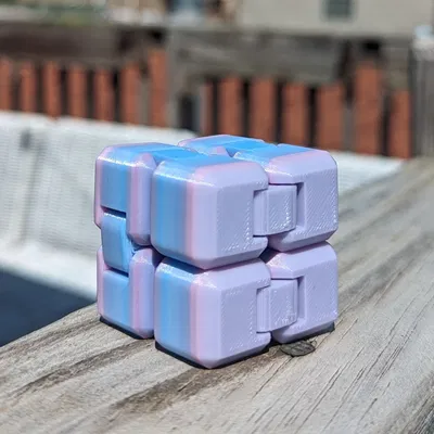 Một Cái Infinity Cube Khác