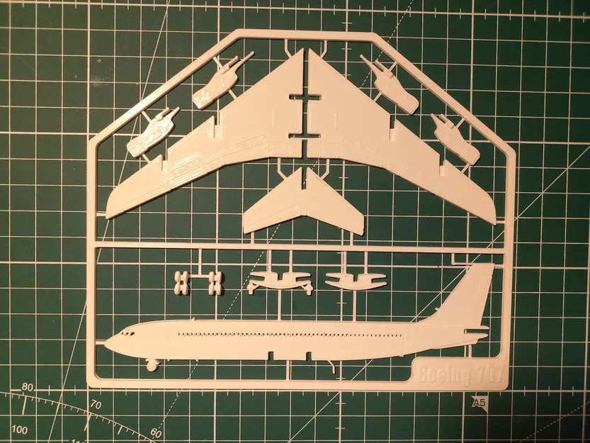 Mô hình Boeing 707 Kit Card - Image 5