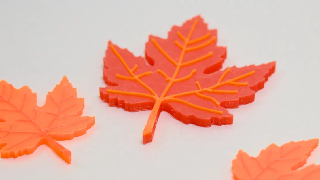 "Autumn Bliss" — Mặt Dây Chuyền Lá Phong Thiết Kế Đẹp - Image 2