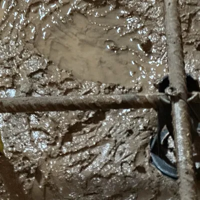 Khuôn Chân Ghế Giữ Thép