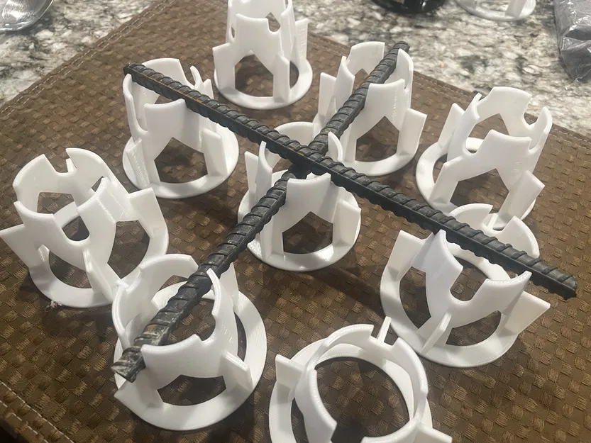 Con Đội Ghế Nâng Thép Gai - Image 1