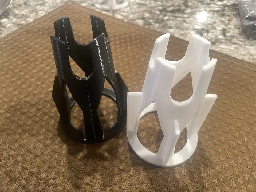 Con Đội Ghế Nâng Thép Gai - Image 2