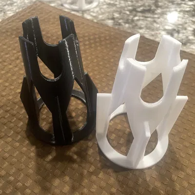 Con Đội Ghế Nâng Thép Gai