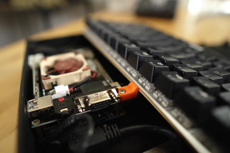 Vỏ Máy Tính MiSTer FPGA Kiểu Bàn Phím - Image 5