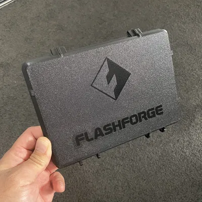 Hộp dụng cụ Flashforge 5M có Logo