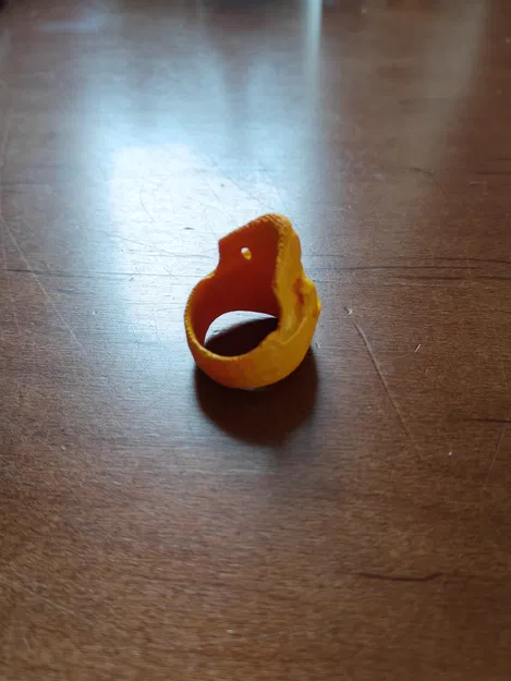 Nhẫn Đầu Lâu Vàng Tarkov - Image 2