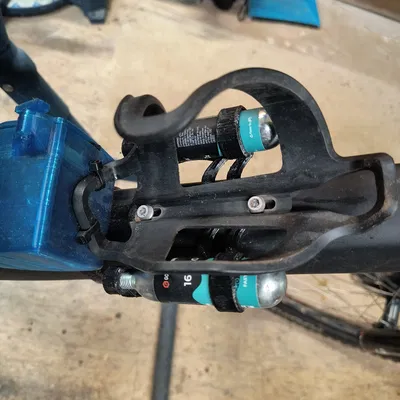 Kẹp CO2 Gắn Xe Đạp