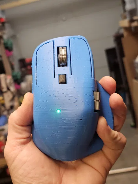 Logitech MX Master 3 dành cho người thuận tay trái (Cập nhật #3 NGUYÊN MẪU HOẠT ĐỘNG ĐẦU TIÊN) - Image 2