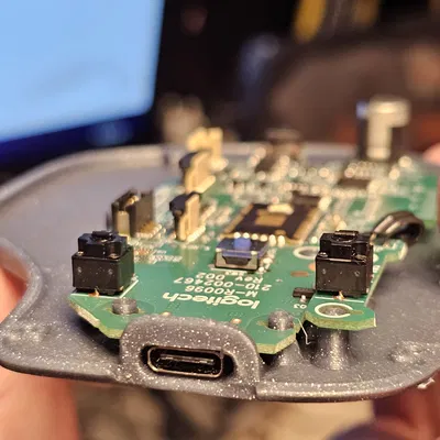 Logitech MX Master 3 dành cho người thuận tay trái (Cập nhật #3 NGUYÊN MẪU HOẠT ĐỘNG ĐẦU TIÊN)